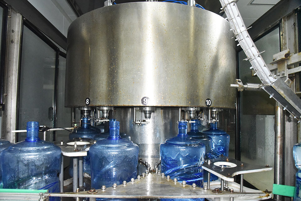 生產(chǎn)車(chē)間